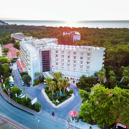 Armas Kaplan Paradise ホテル 4*
